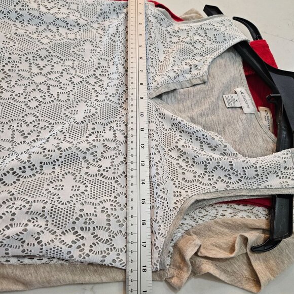 Liz Claiborne Sleeveless Lace Tops Set 3 In Red & White Sizes PM & M - Picture 8 of 10